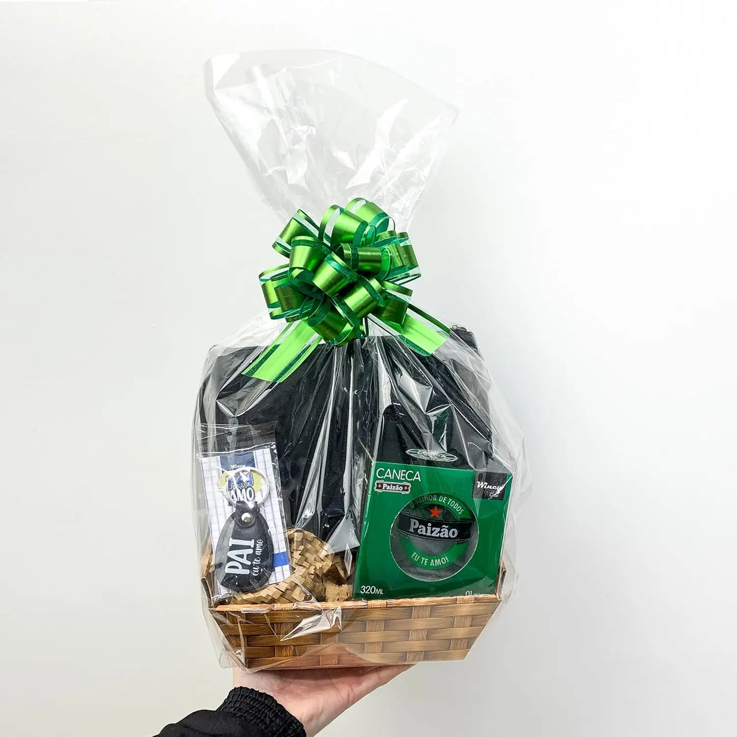Kit Presente Dia dos Pais com Necessaire, Caneca e Chaveiro – Caixa Presente Masculina para Pai, Padrasto, Avo e Marido – Presente para Dia dos Pais